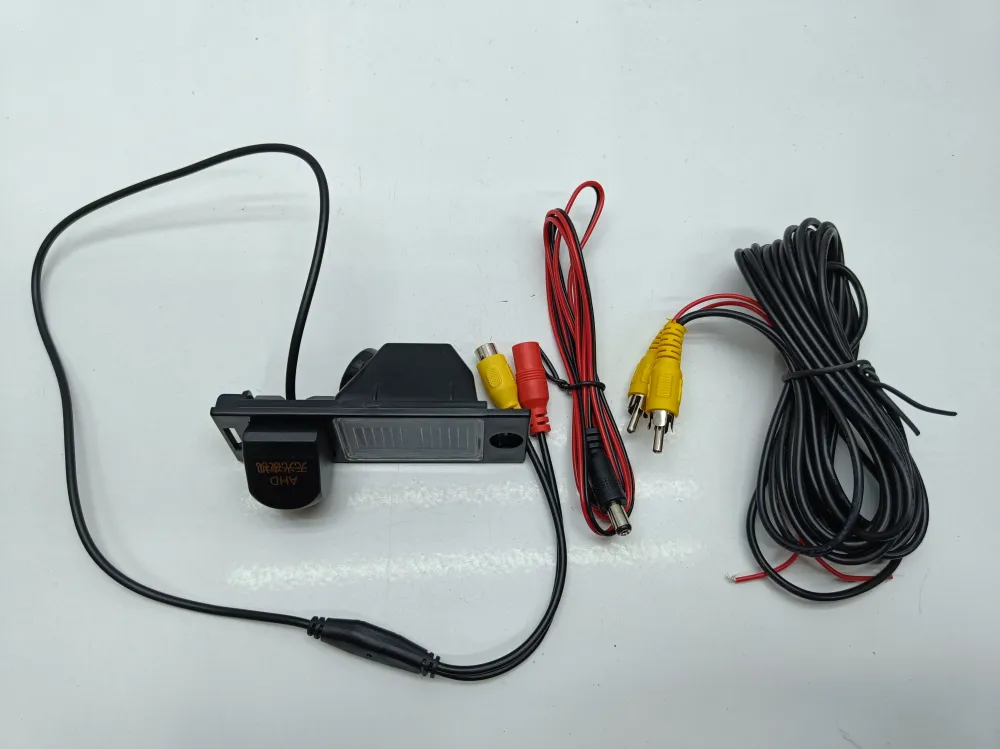 ������ Hyundai ix35(10-15) / Tucson III(13-18) AHD720P 25FPS