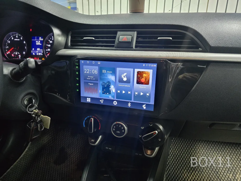 ��������� Kia Rio 4 TS10L 4+64 9 �����