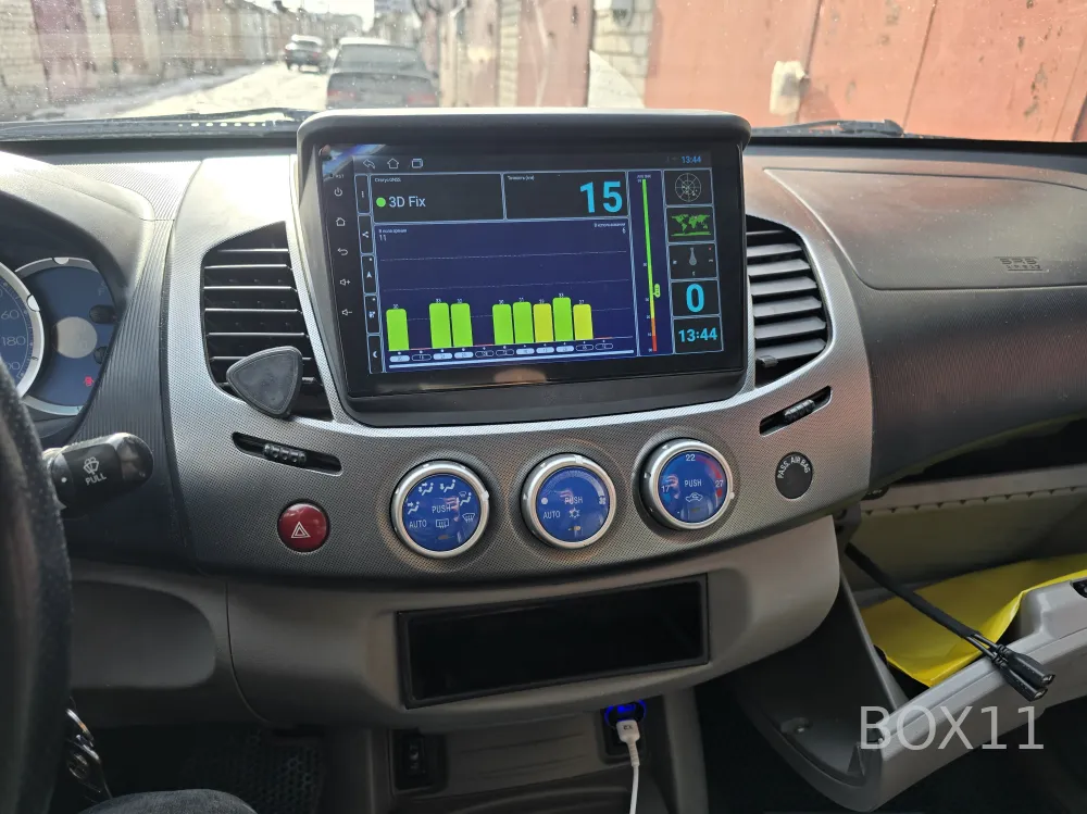 ��������� Mitsubishi L200 TS18 4+64 1280*720 8����