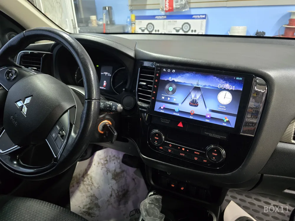 ��������� Mitsubishi Outlander 3 825 4+64 9*