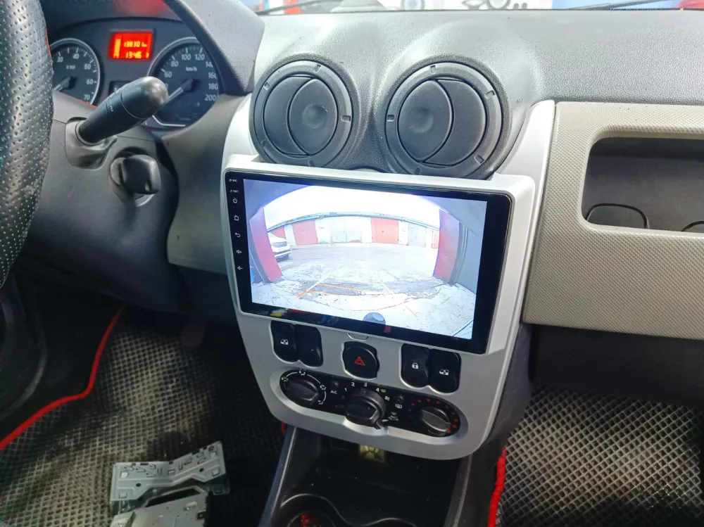 ��������� Renault Logan 2009+ TS7 2+32