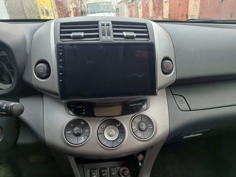 ��������� Toyota Rav 4 2006+ TS18 4+64 2K ��������